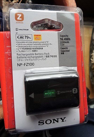 SONY NP-FZ100 AKKU & LADEGERÄT | Kaufen auf Ricardo