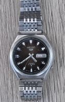 Seiko 5 D/D Auto with brown dial.September 1975 38mm case.