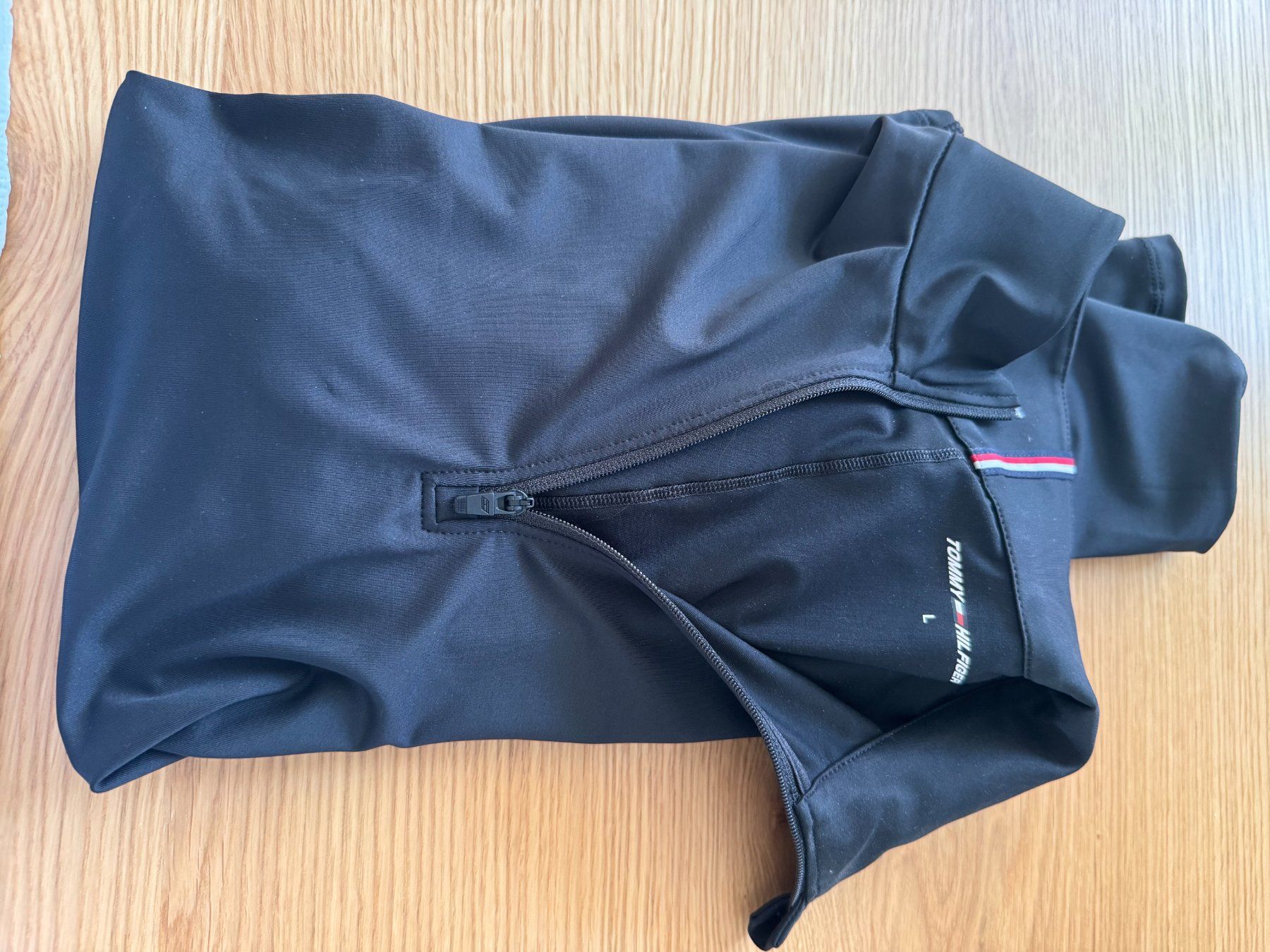 Kleiderpakete: Hilfiger Packet – Gebraucht aus Bülach von Himmel7 3