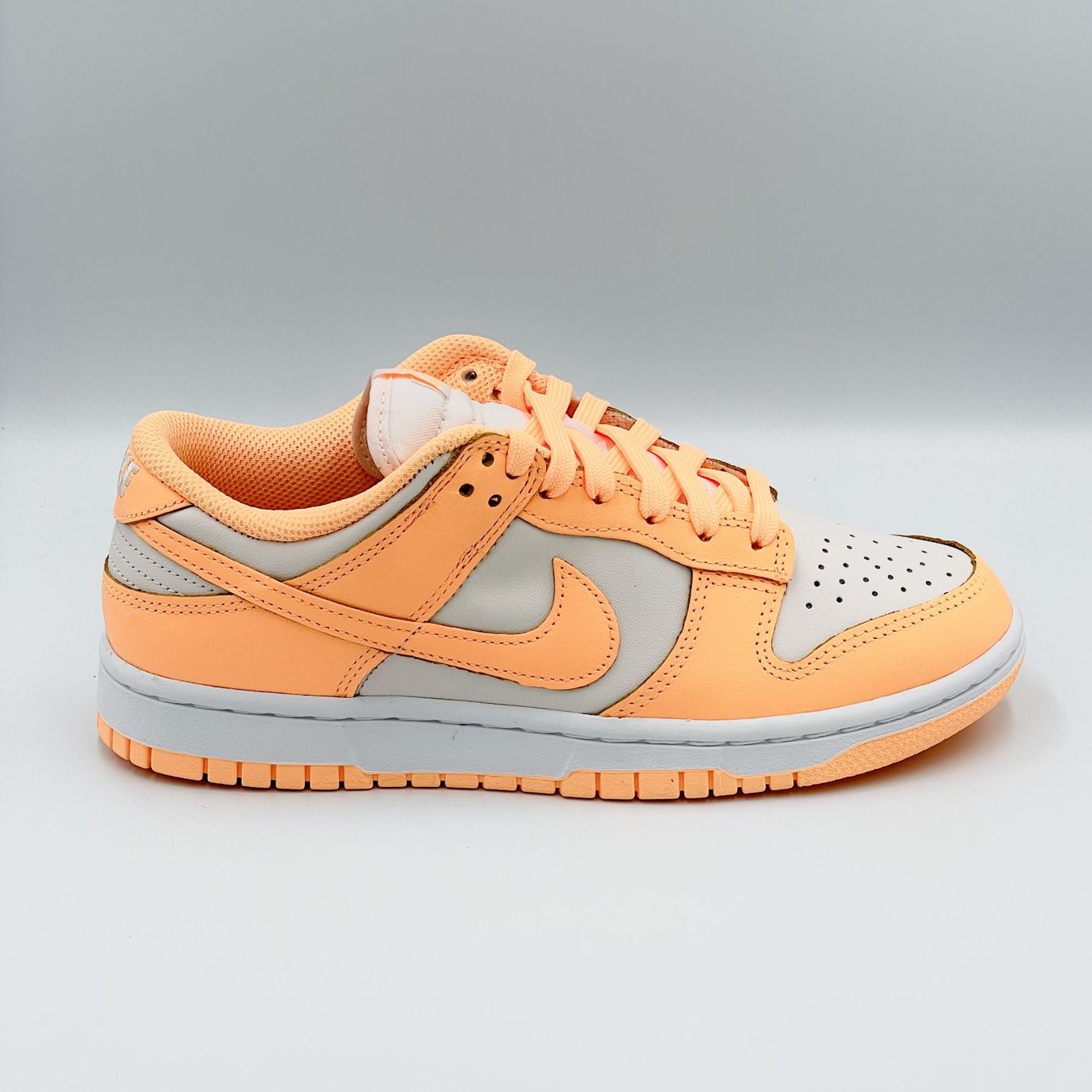 Nike Scarpe da donna: Nike Dunk Low Peach Cream (W) EU 39 – Nuovo e nell'imballaggio originale da Erlinsbach venduto da sasneakers 1
