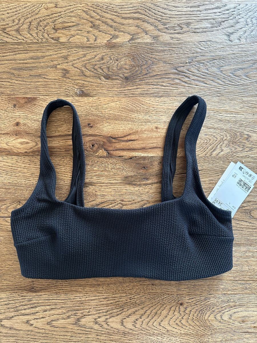 H&M Costumi da bagno & Bikini: Bikini-Oberteil H&M S/S2026 – Nuovo e nell'imballaggio originale da Zollikerberg venduto da Aight88