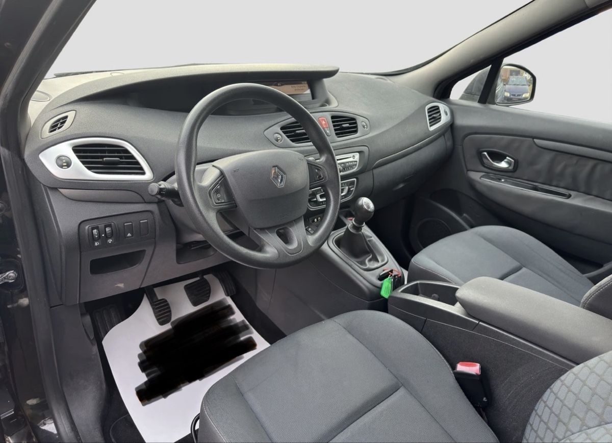 Renault Automobili: Renault Scenic Turbo 1.6 – Nuovo (secondo la descrizione) da Yverdon-les-Bains venduto da hal_jq27 4