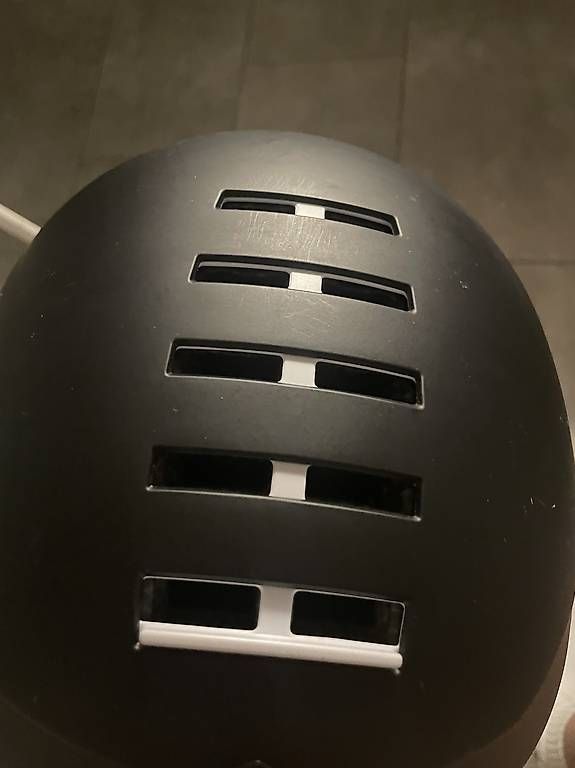Caschi: Casque de ski Atomic taille M 55-59cm – Usato da Ste-Croix venduto da Loic_danzii 3