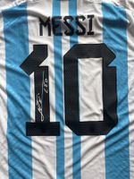 Signiertes Lionel Messi Fussballtrikot