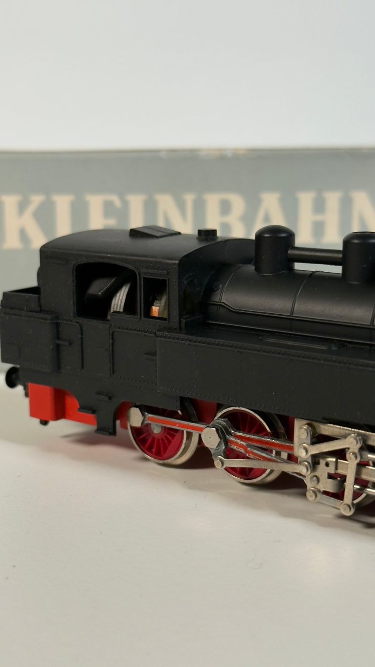 Kleinbahn Modellini di ferrovie: Kleinbahn H0: Dampflok D 120, mit Licht, DC-analog – Usato da Zürich venduto da Hedwig-steig 3