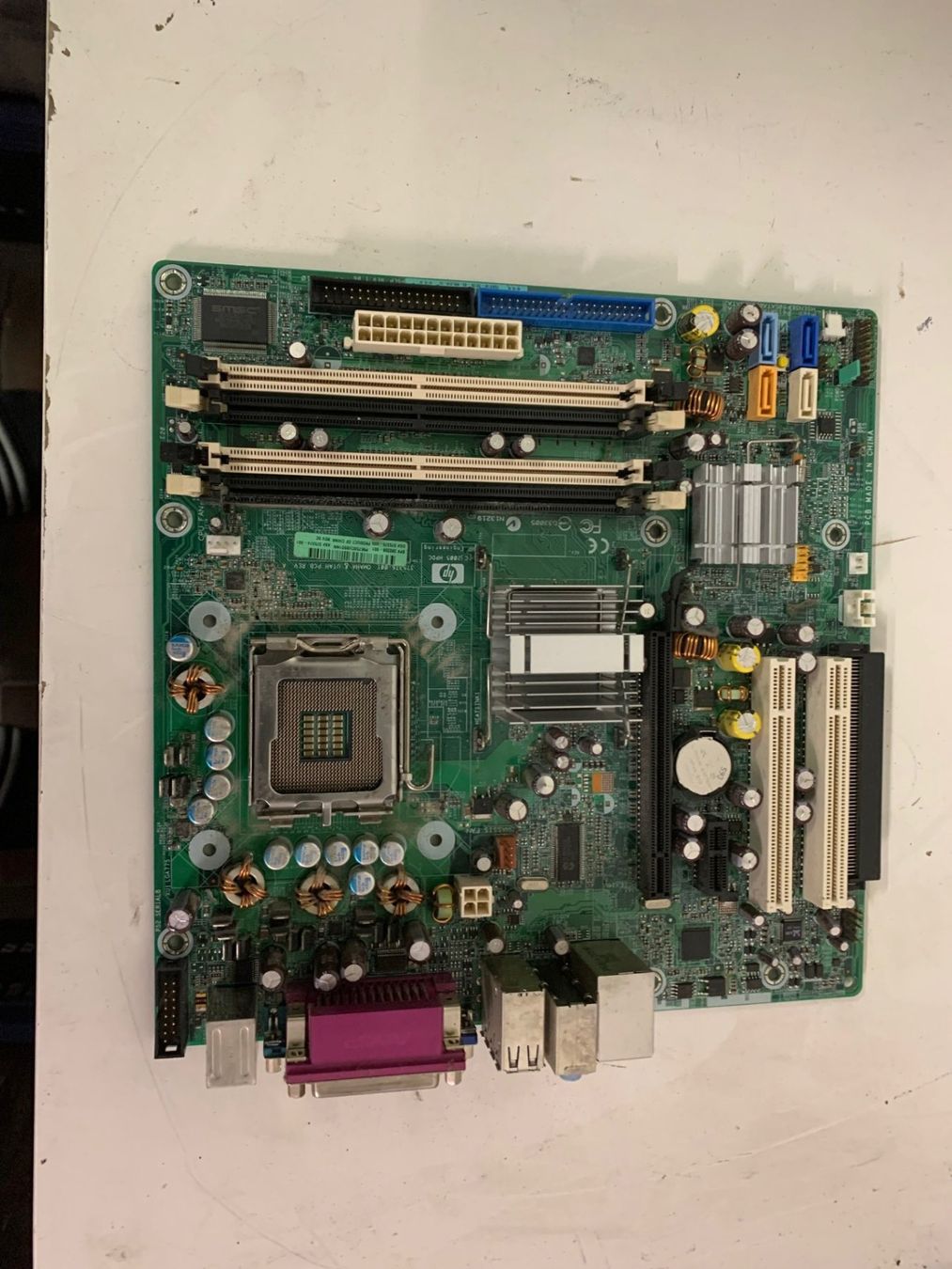 Hewlett Packard Mainboards: HP Mainboard / Motherboard - – Defekt aus Emmen von newdeal1970