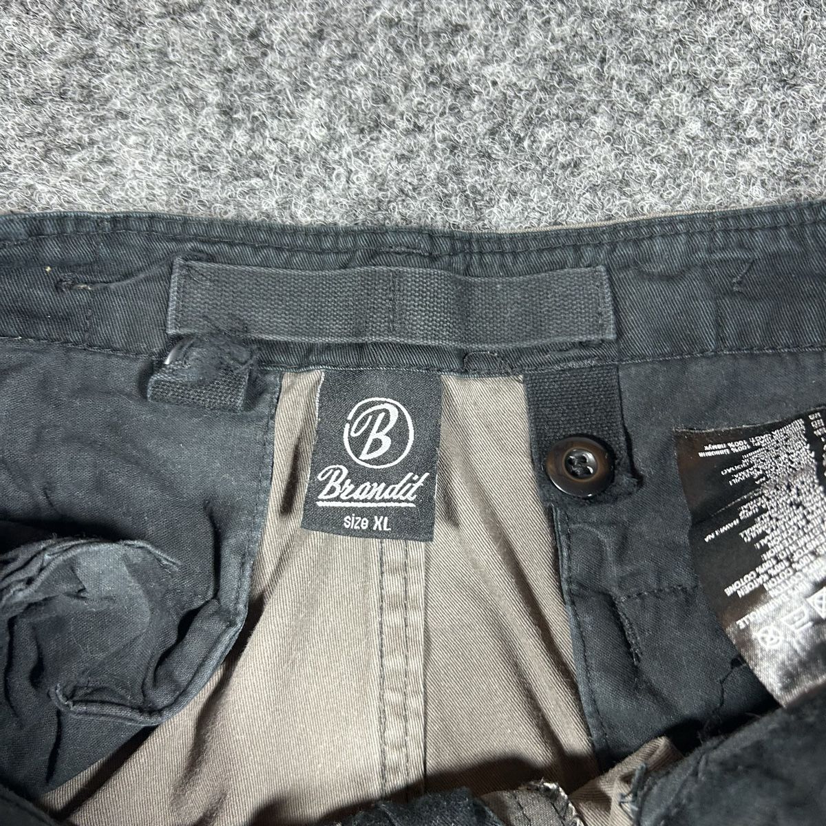 Pantaloni: Camo cargo pants XL  – Usato da La Sagne NE venduto da Matlasape 3