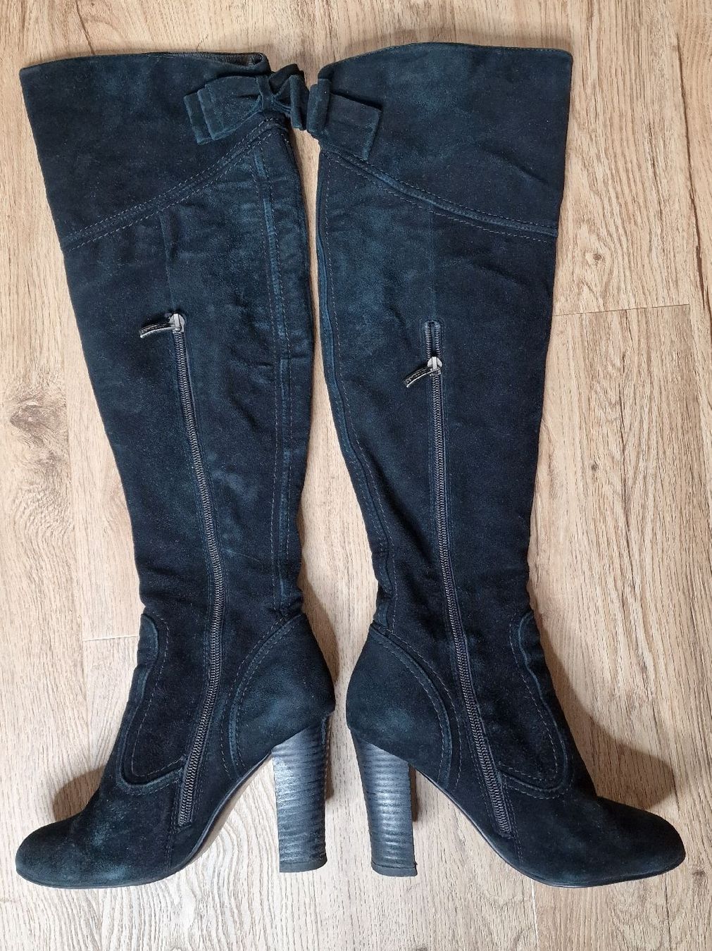 Scarpe da donna: Wildleder Stiefel, schwarz, Grösse 36 – Usato da Mönchaltorf venduto da nzhuravel 1