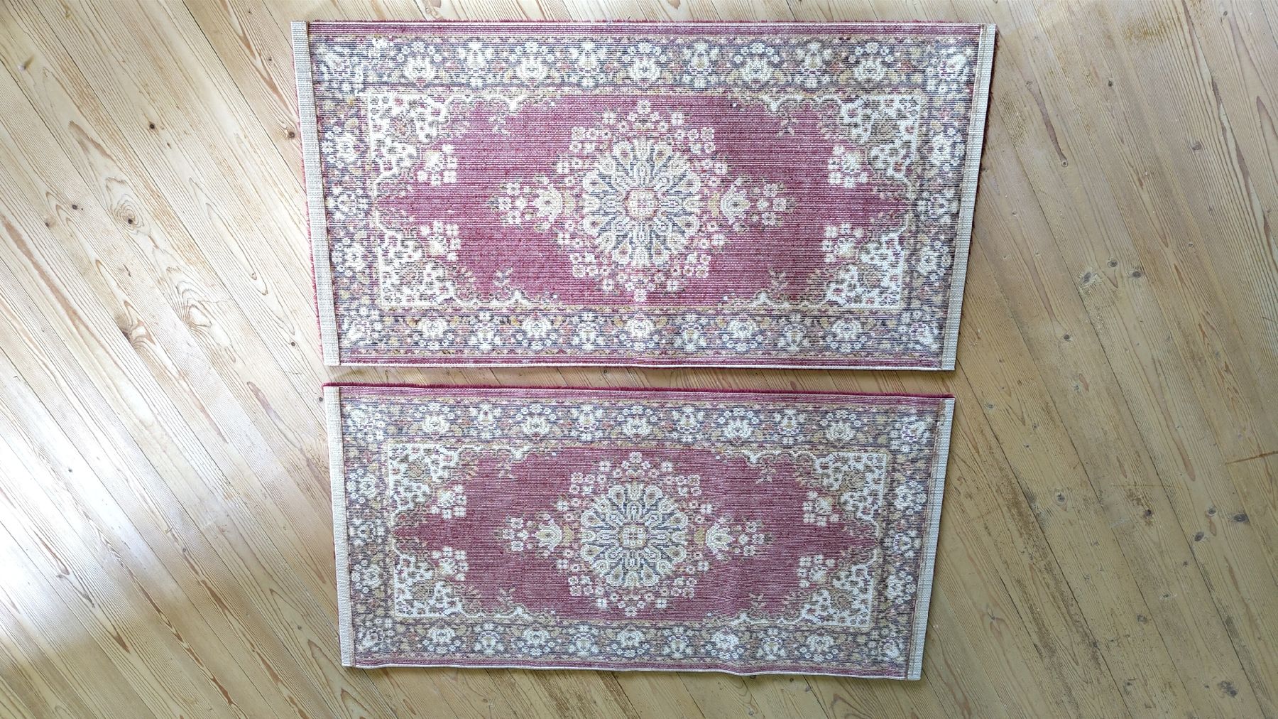 Tapis: Teppichset, burgunderfarbenes Muster – D'occasion à St. Gallen par lau_87ql 2