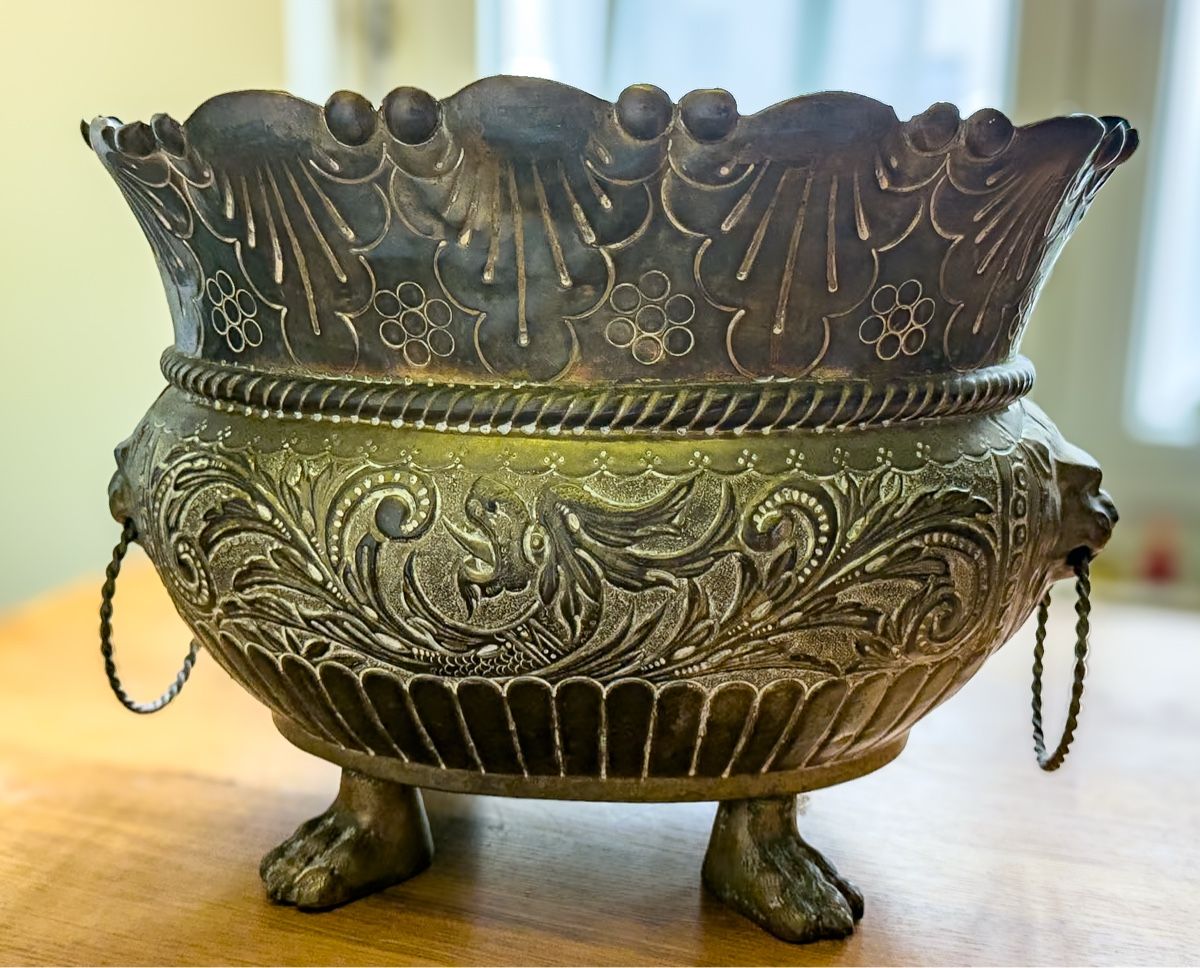 Blumentöpfe: Vintage Messing Jardinière mit Löwenköpfen – Gebraucht aus Zürich von stevocem 3