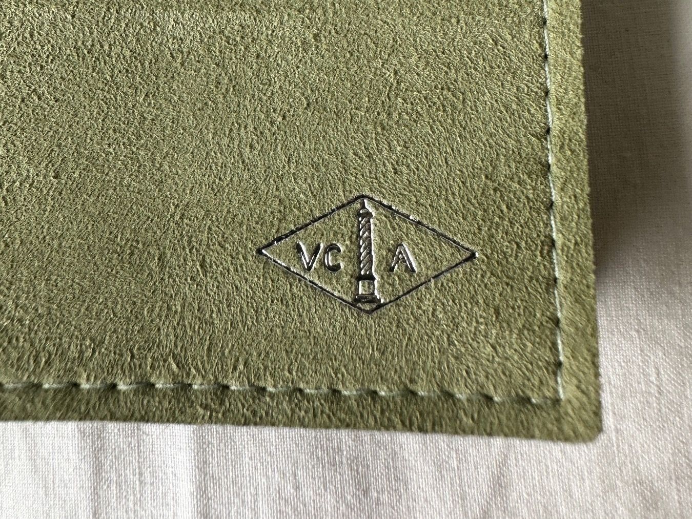 Borse: Pochette voyage Van Cleef Arpels NEUVE – Nuovo e nell'imballaggio originale da Carouge GE venduto da loveluxury 4