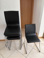 Lot de 8 chaises en cuir très bon état 