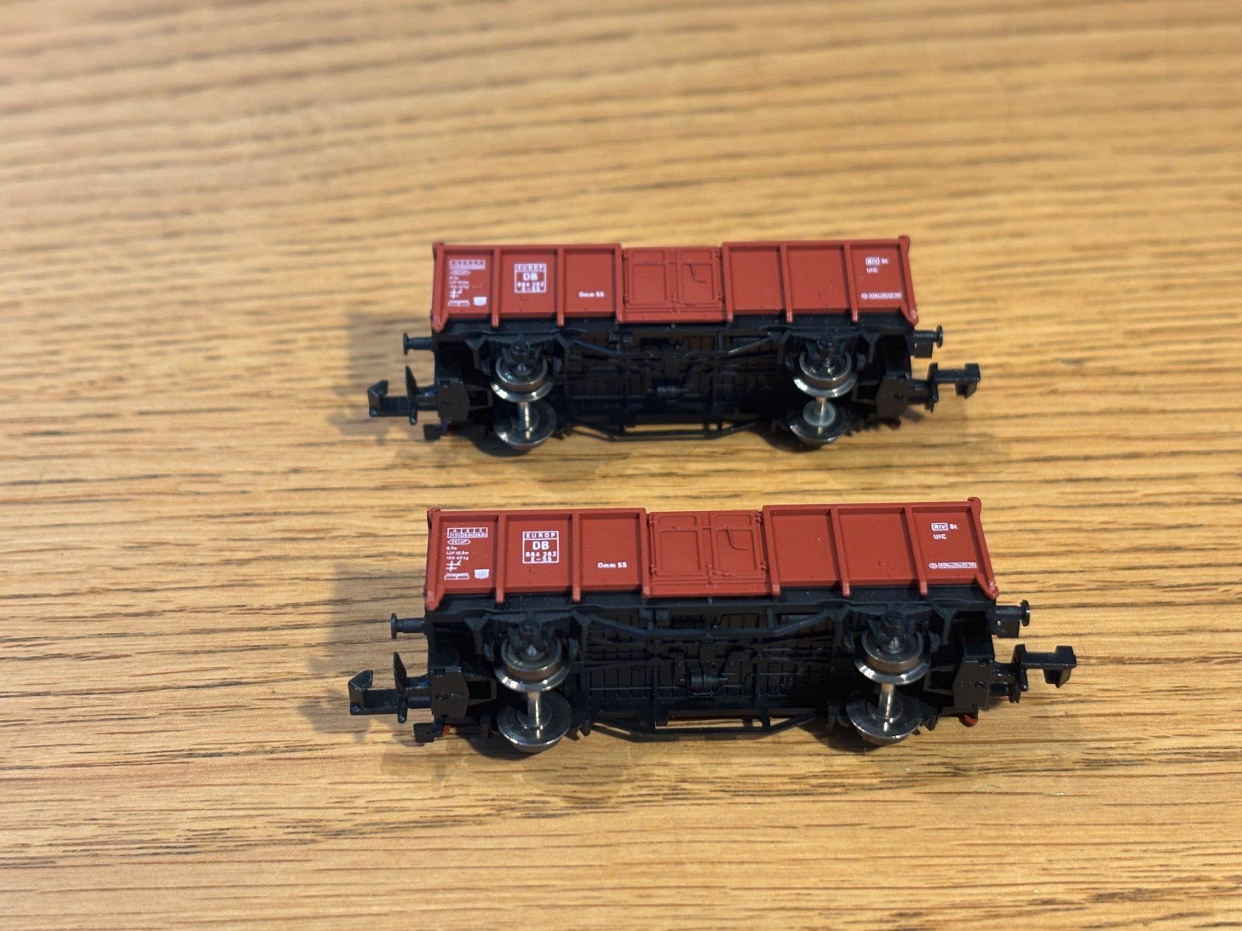 Modellini di ferrovie: e1655: 2 offene Güterwagen (Spur N) – Usato da Birsfelden venduto da Birs_25 4