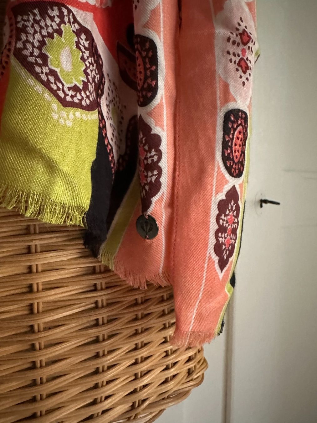 Foulards, Tücher & Schals: Tuch bunt gemustert – Gebraucht aus Zürich von Diazaio 2