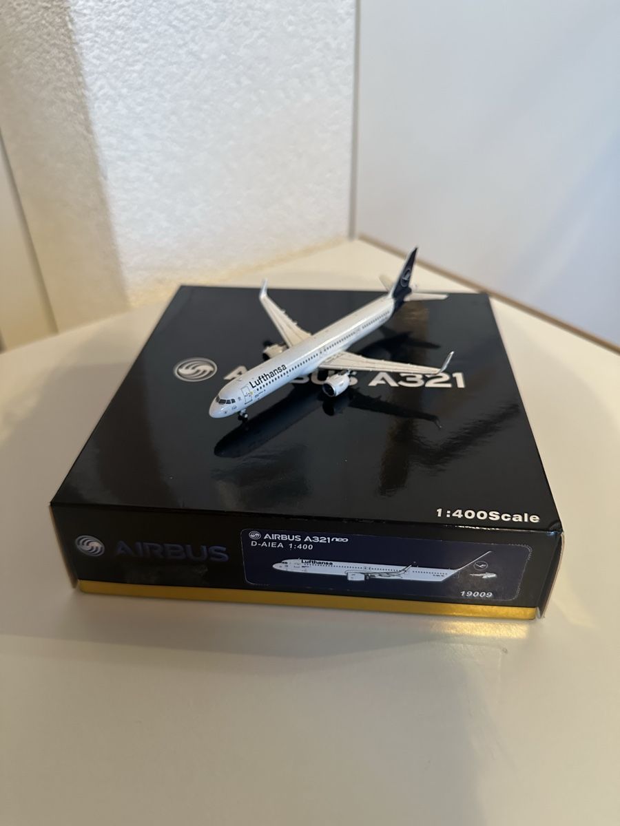 Airbus Kits de montage: Airbus A321Neo Lufthansa Panda Models 1:400 – Neuf (Voir description) à Roggwil TG par Cessna1721 1