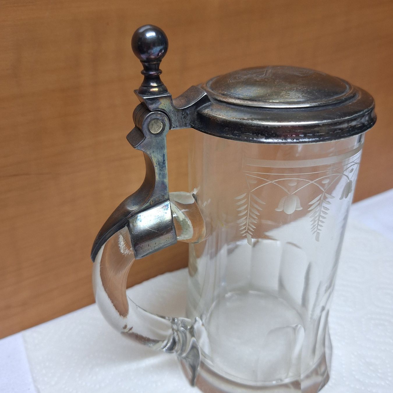Bicchieri: Versand möglich. Antikes Bierglas mit speziellem Griff – Usato da Winterthur venduto da Goldpipau 2