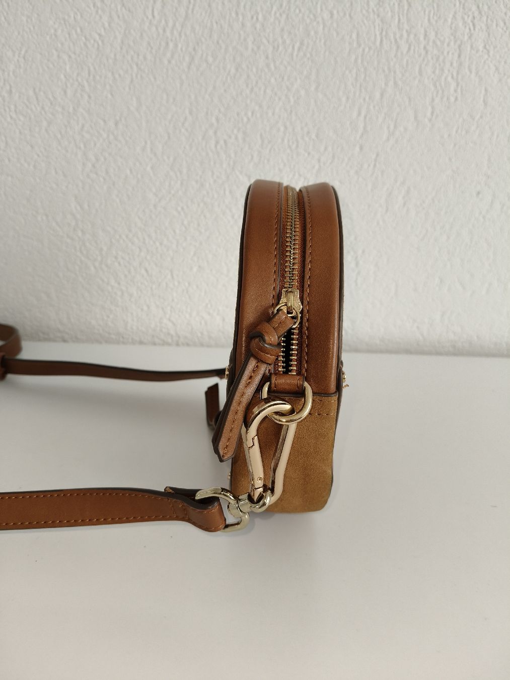 Borse da donna: Umhängetasche – Nuovo (secondo la descrizione) da Winterthur venduto da n_c_7gxz 3