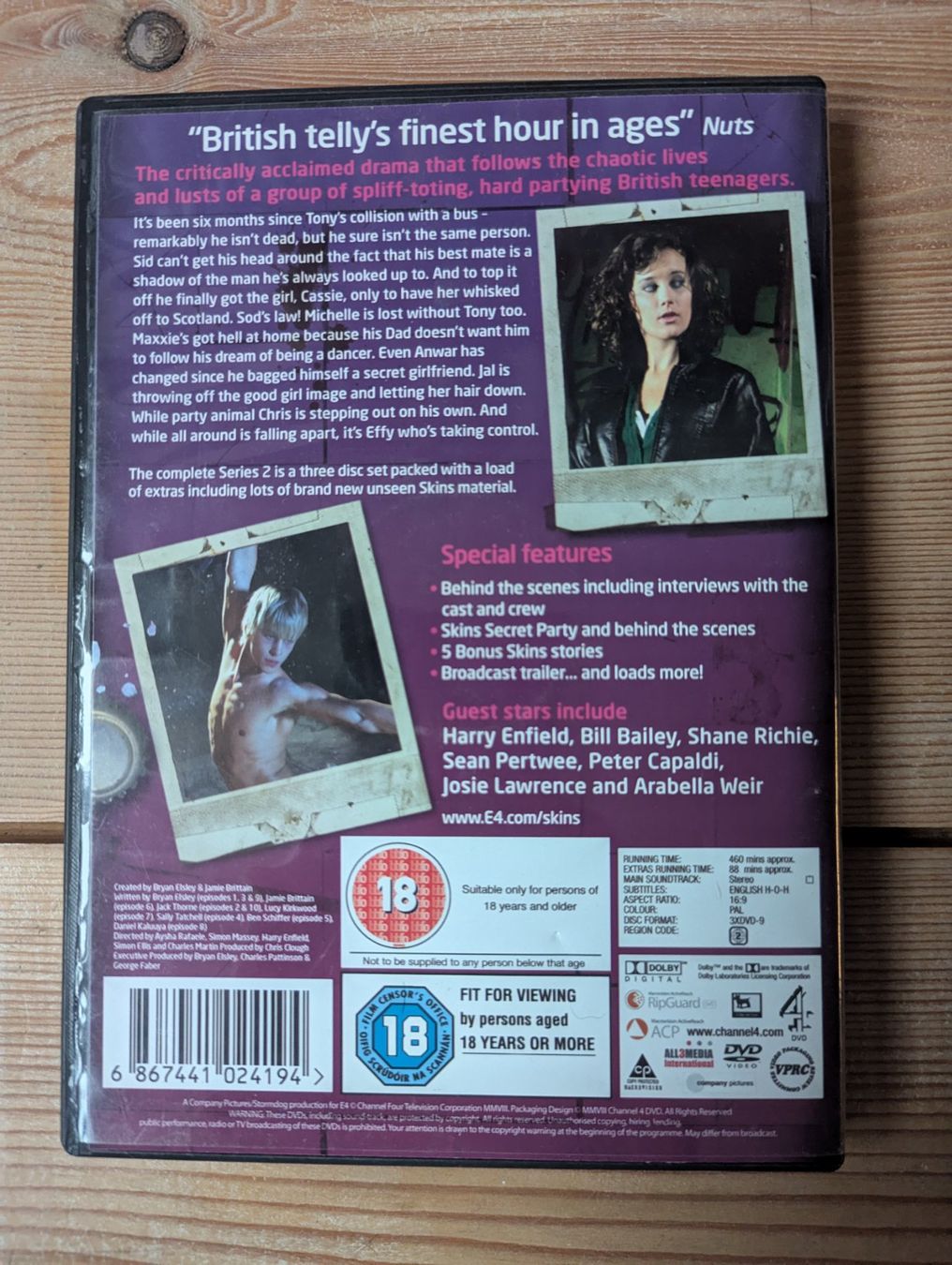Tutti i DVDs: DVD Skins - Complete second series – Usato da Ganterschwil venduto da shlilan 1