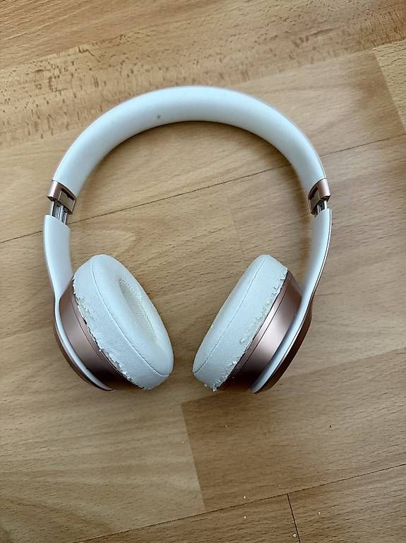 Kopfhörer: Beats Solo Wireless rosegold – Gebraucht aus Sissach von fre_5c77 1