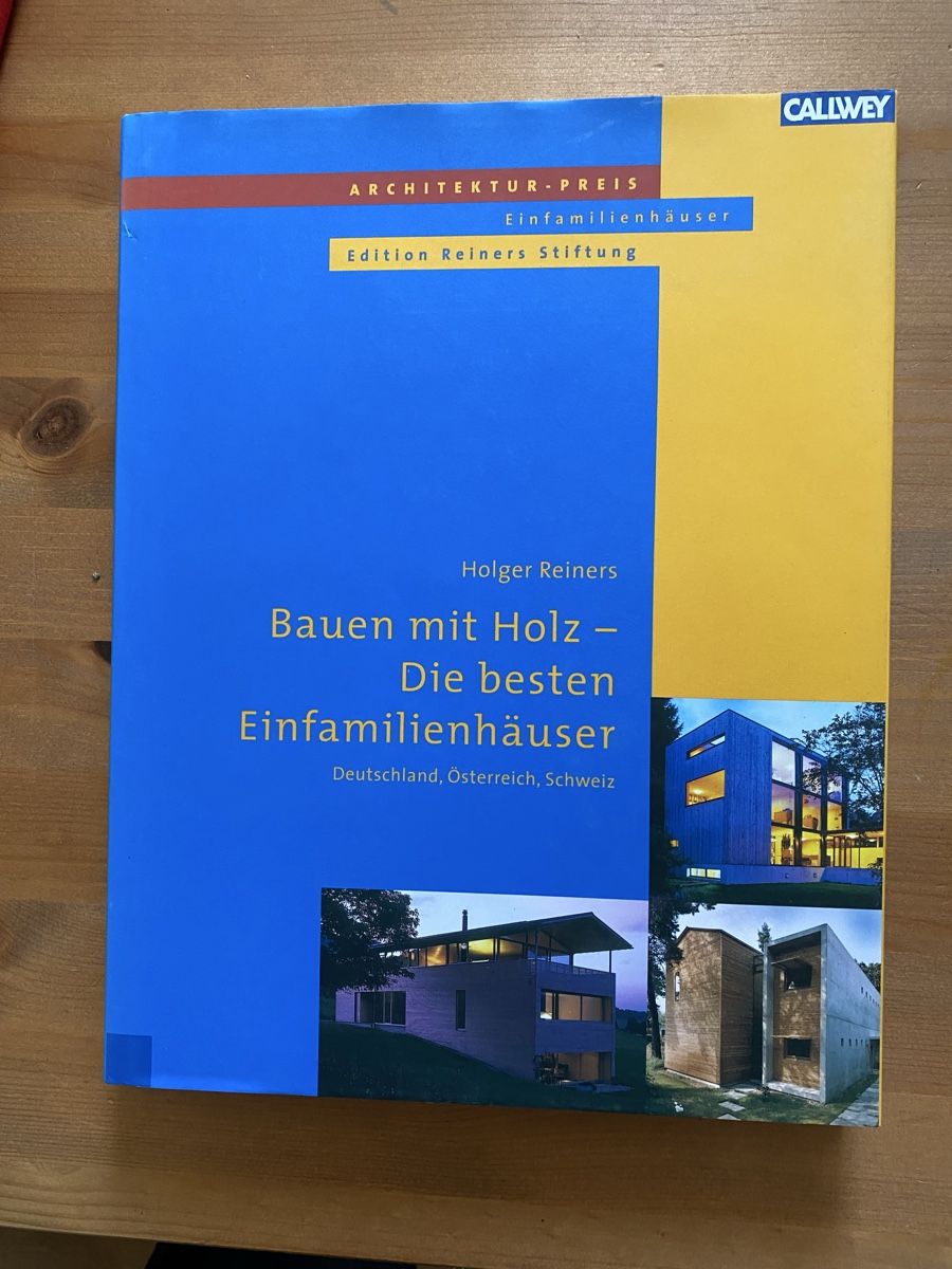 Libri: Buch Bauen mit Holz – Usato da Aathal-Seegräben venduto da wagenburg01