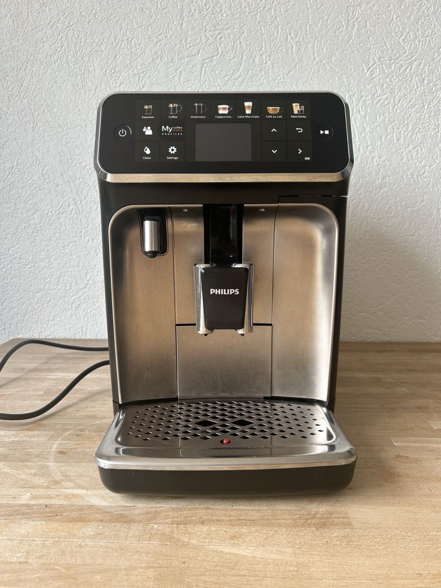 Philips Macchine per caffè & Macchine per espresso: Philips 5400 Kaffevollautomat – Usato da Bern venduto da se.mu.99 1