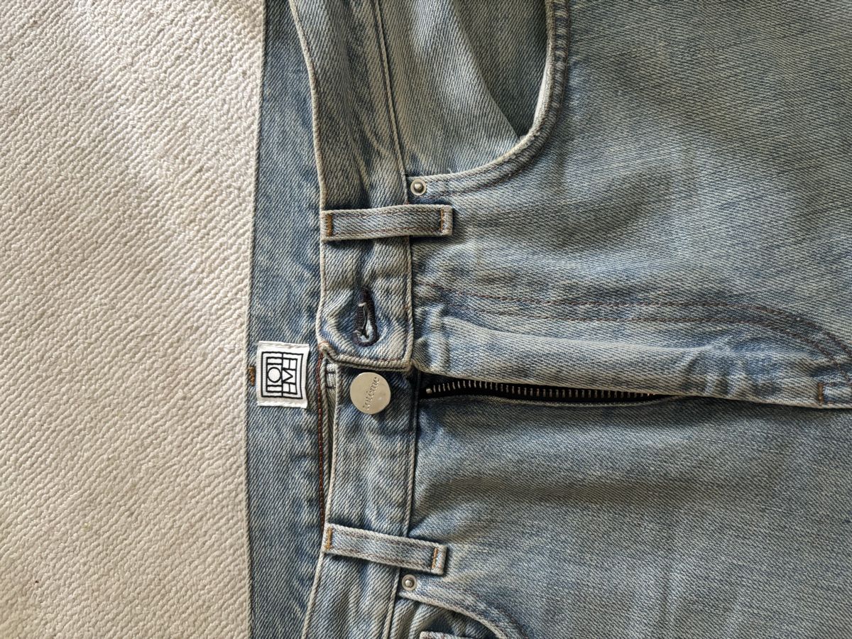 Totême Jeans: Toteme straight jeans 27 – Usato da Varen venduto da Brico41 1