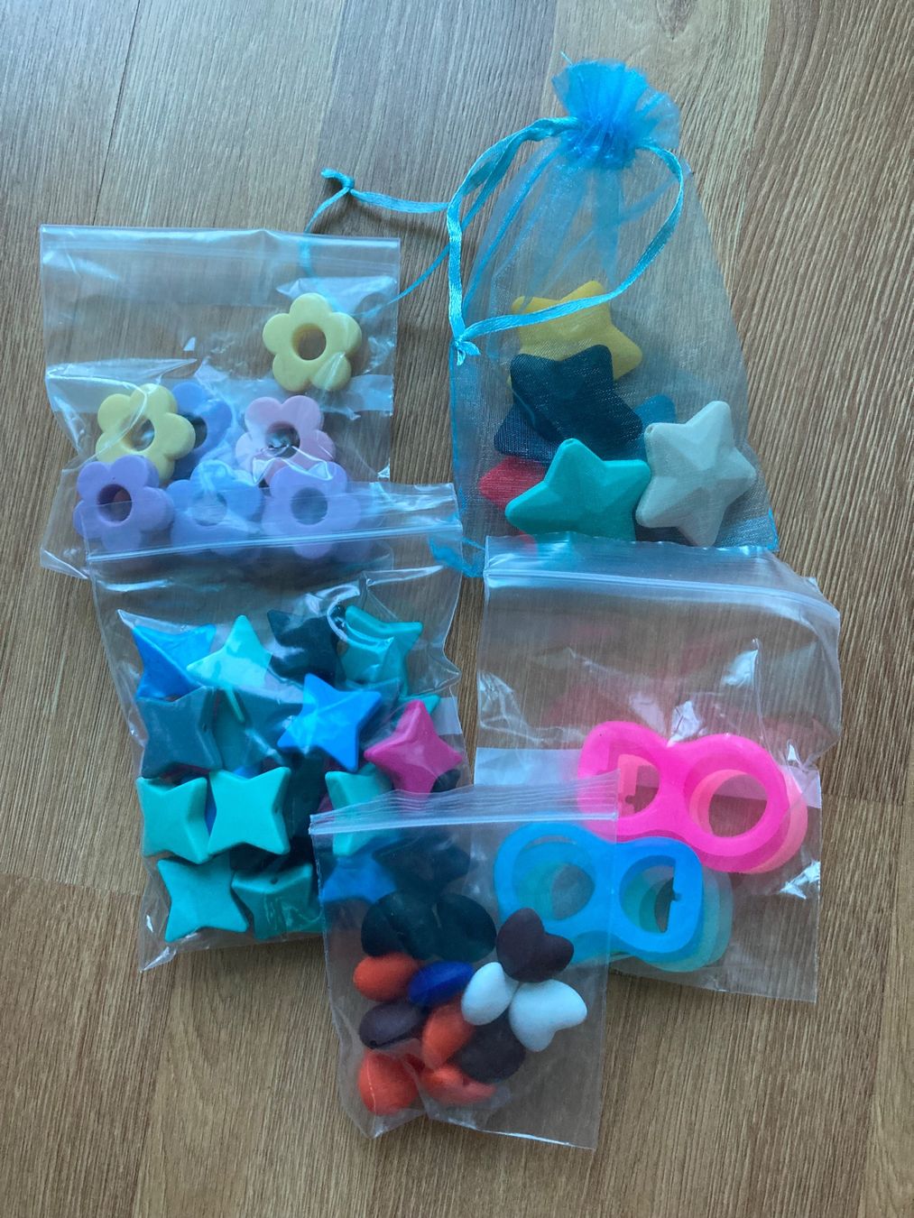Succhiotti & catenelle porta ciuccio: Nuggikettenmaterial Silikon – Nuovo (secondo la descrizione) da Emmenbrücke venduto da JJ_89