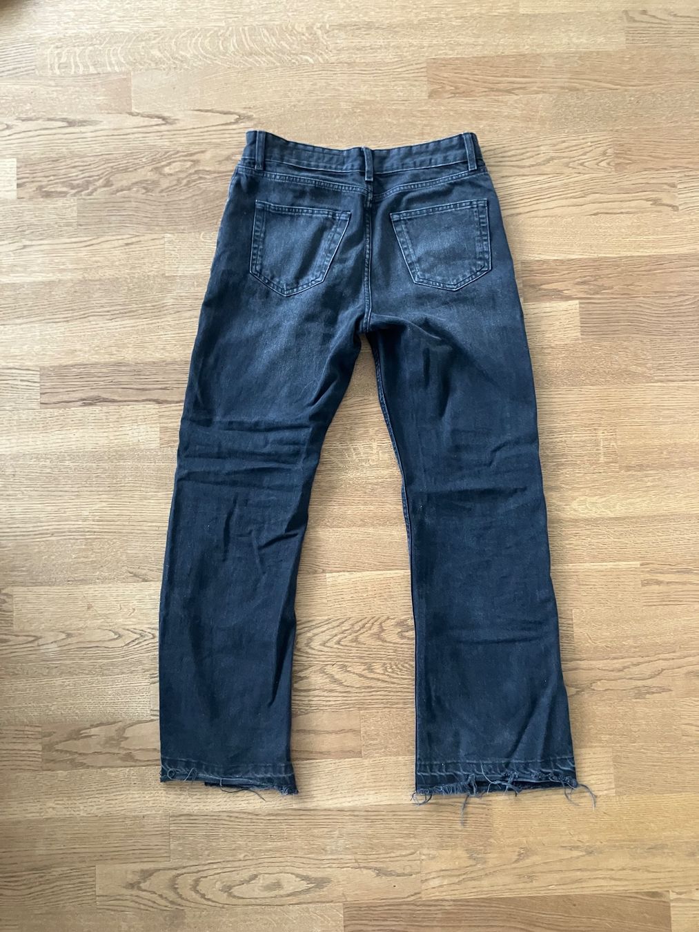 Bershka Jeans: Bershka Flared Jeans – Usato da Wauwil venduto da Petelia 3