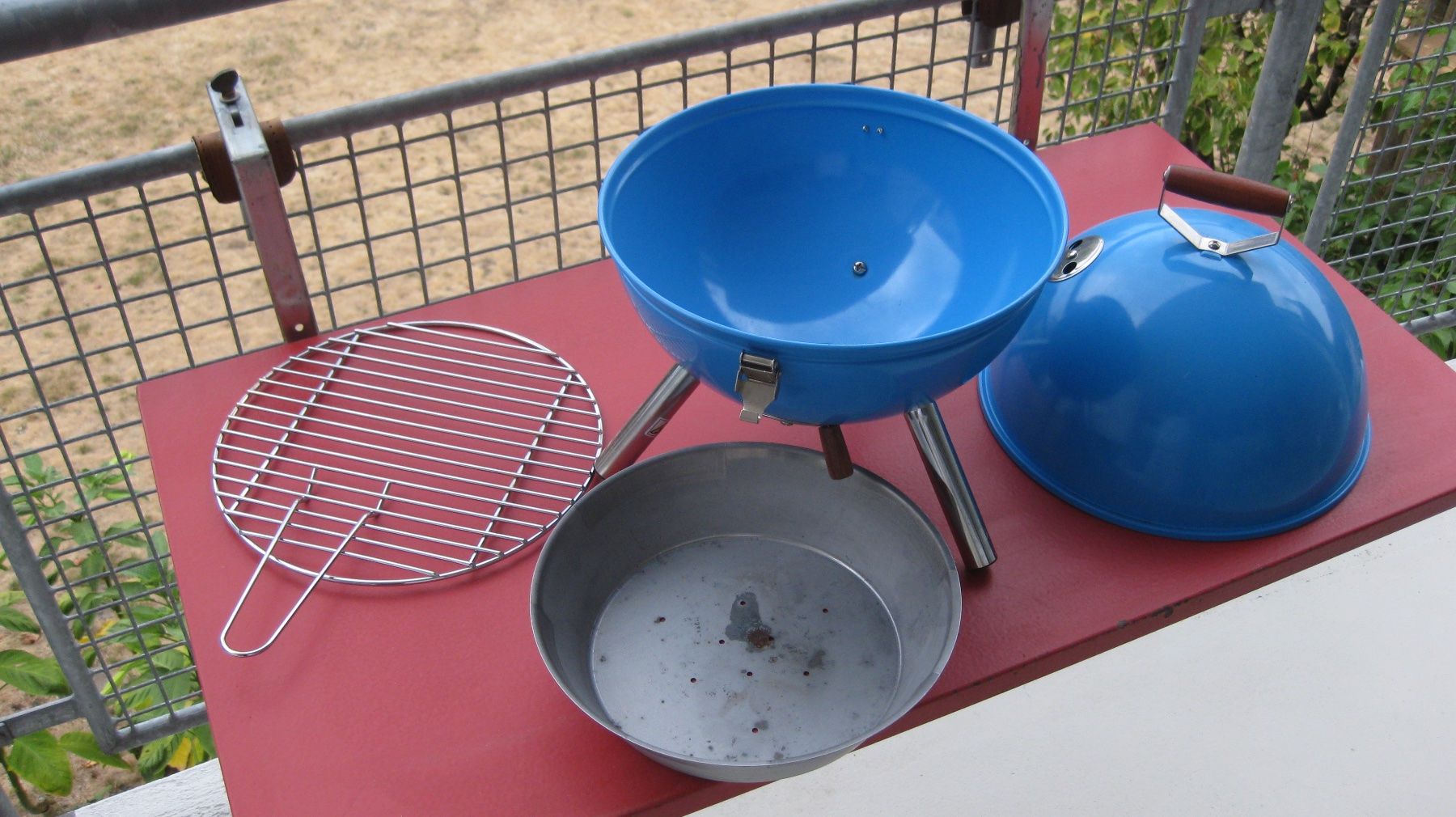 Grills: Kugelgrill Kohle klein – Gebraucht aus Nussbaumen AG von Daddy5 2