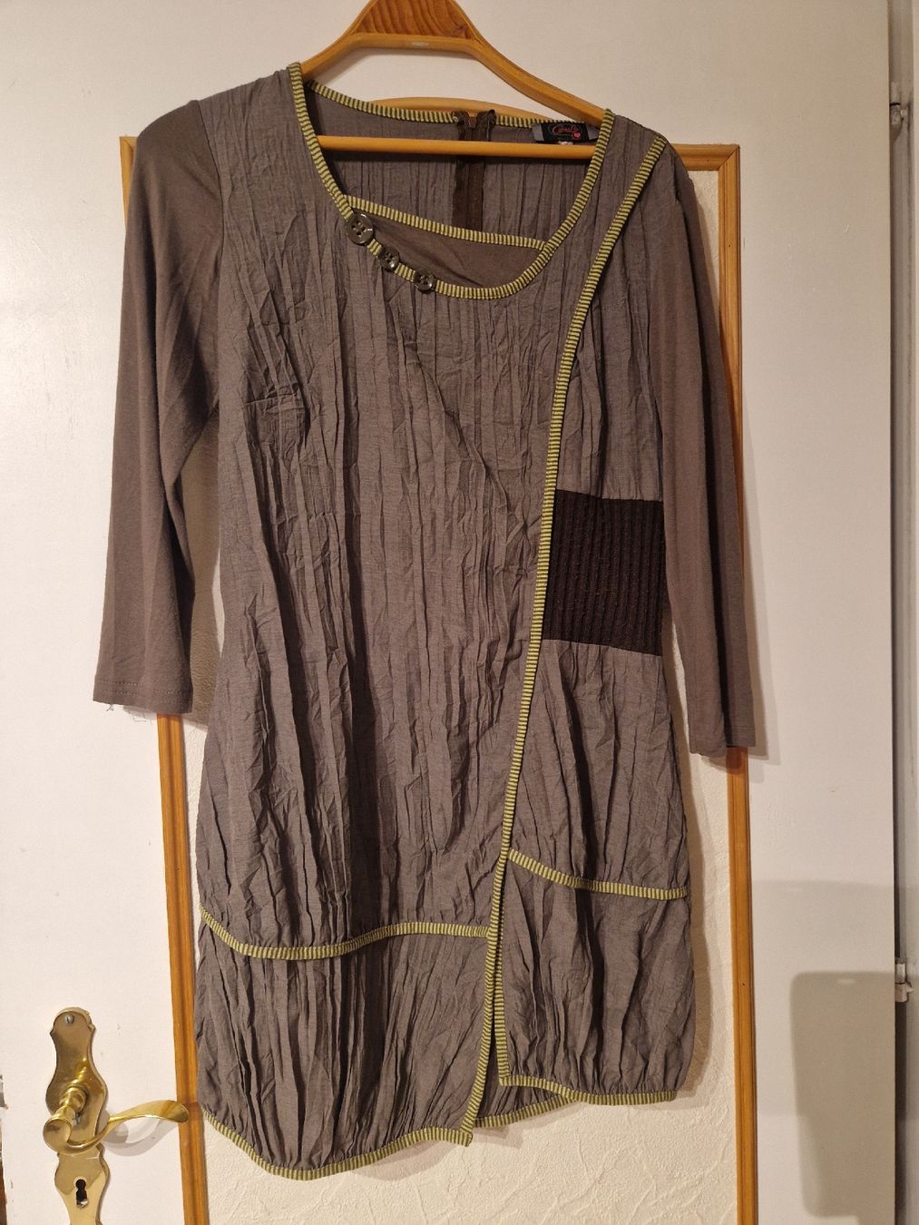 Vestiti: ROBE CARNABY  M – Nuovo (secondo la descrizione) da SAXON venduto da Mariposita1428