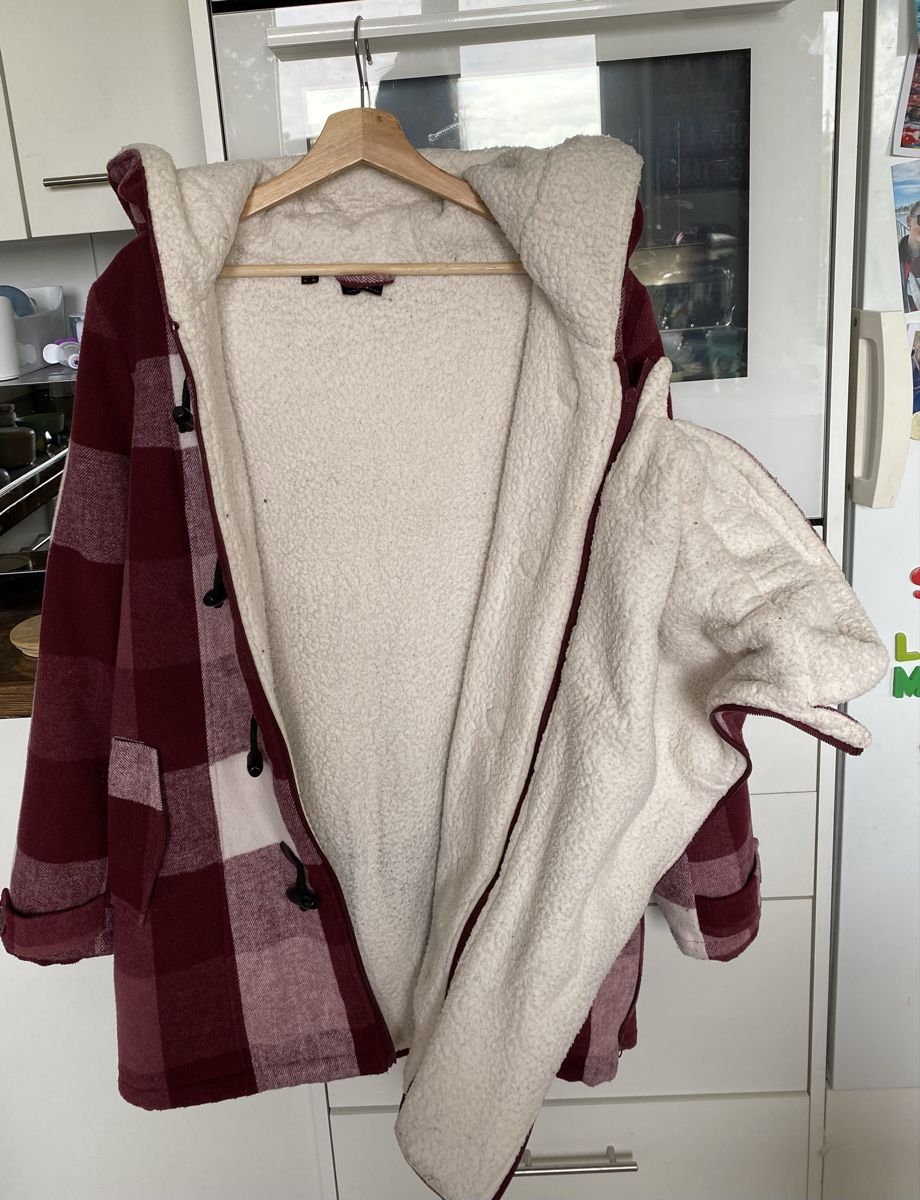 Cappotti: Umstands- und Tragejacke Herbst/Winter – Usato da Rüschlikon venduto da s01_875y 2
