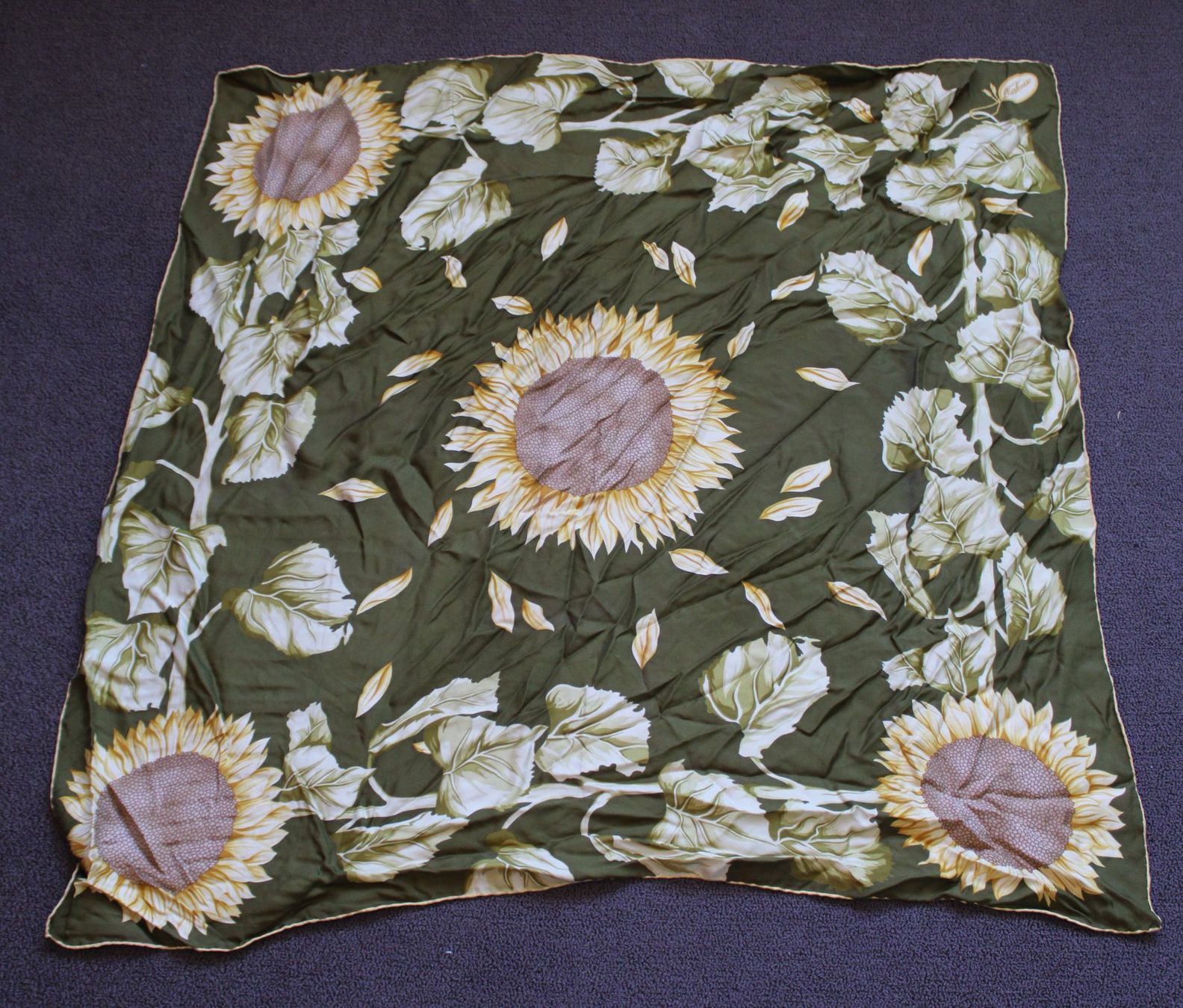 Foulard & Sciarpe: Tuch von *BORBONESE* – Usato da Schaan venduto da antikes_und_kurioses 1