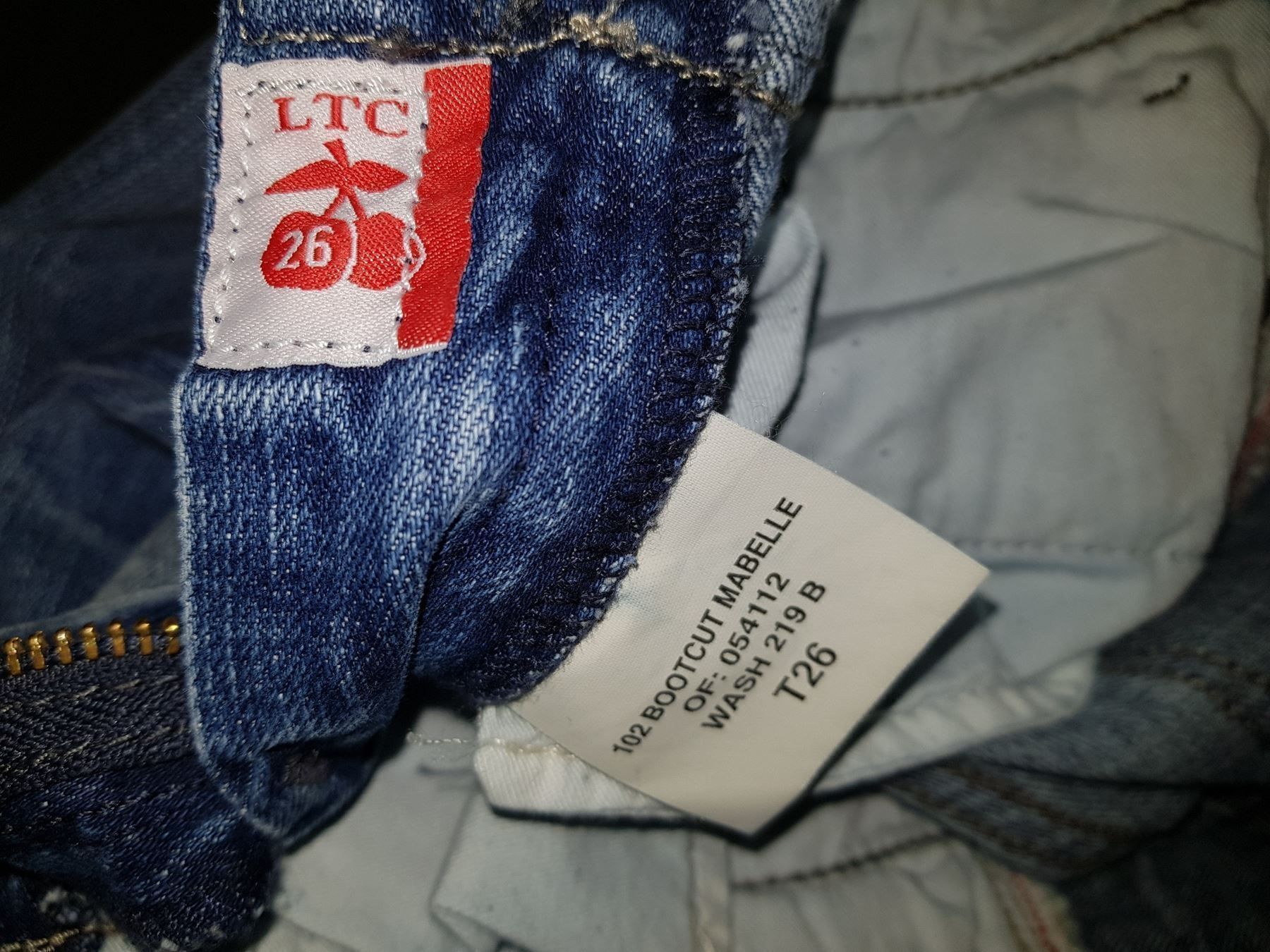 Le Temps Des Cerises Jeans: LTC LE TEMPS DES CERISES Jeans W 26 BOOTCUT MABELLE – Usato da Cossonay-ville venduto da Super-Price-Quality 9