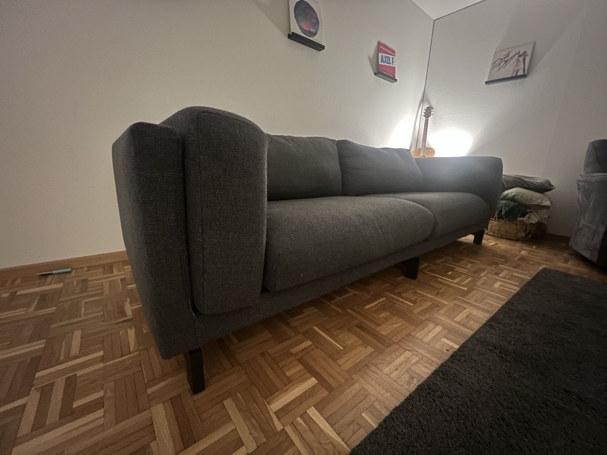 Ikea Sofas: Dunkelgraues Sofa 3-Sitzer Ikea Nockeby – D'occasion à Dielsdorf par zur_l8bs 3