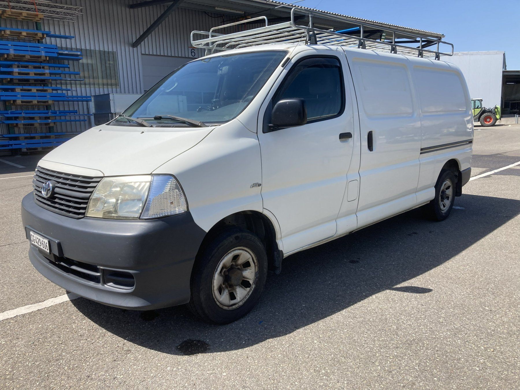 Toyota Veicoli commerciali: Toyota Hiace D-4D 4WD – Usato da Waldkirch venduto da Eigenmann_Technik 1