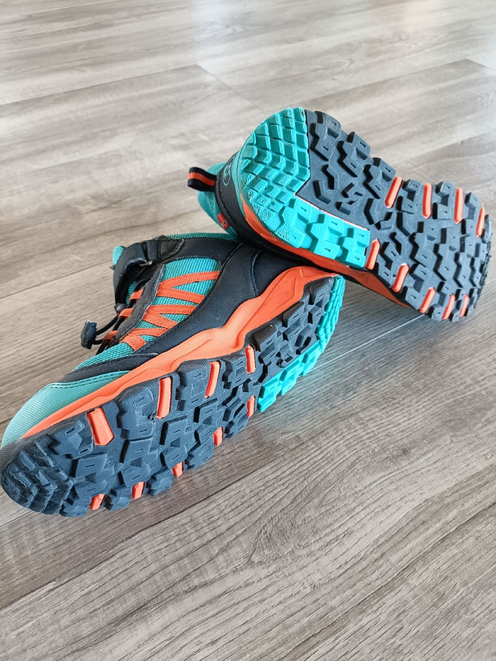 Scarpe per ragazzi: Wanderschuh Trollkids Gr.33 – Usato da Lampenberg venduto da Marcotin01 1