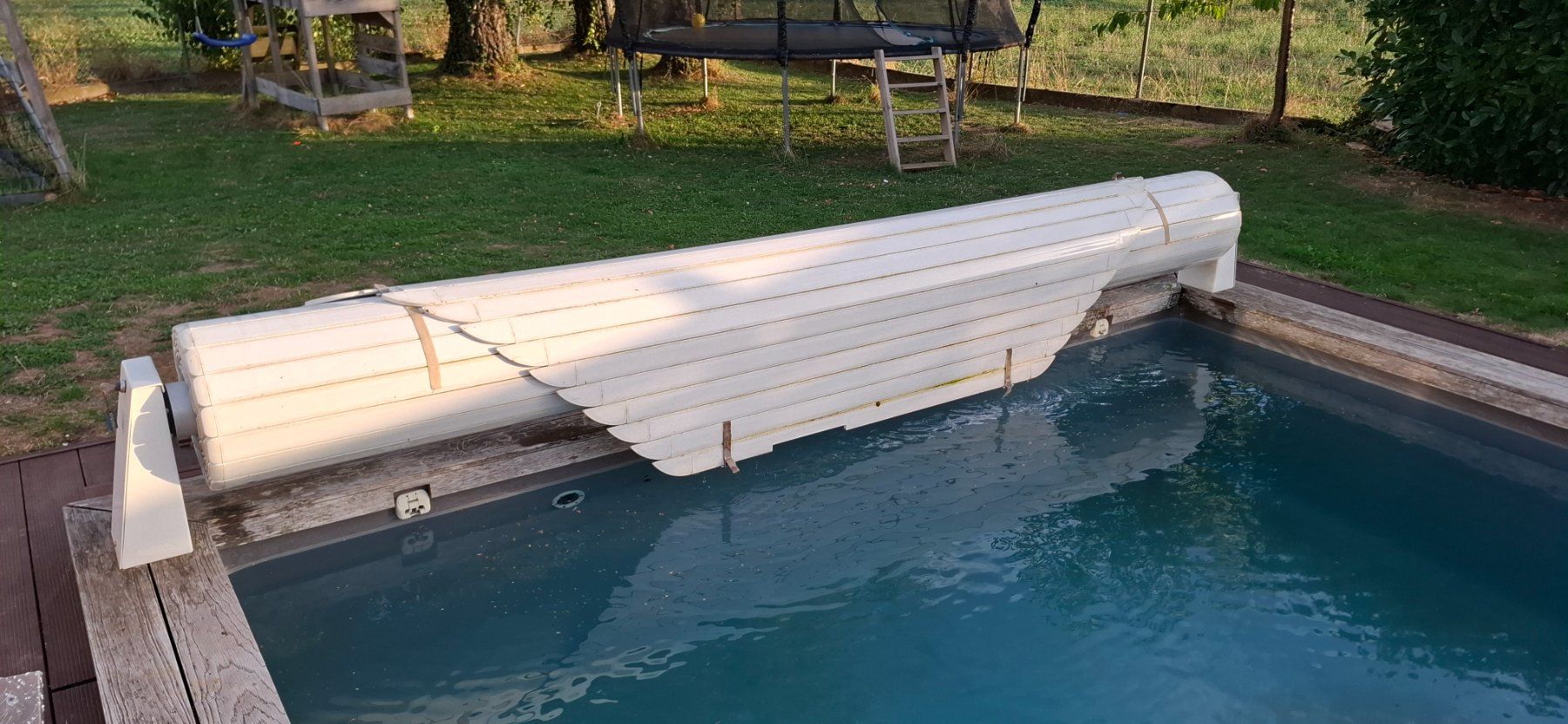 Piscine: Volet roulant motorisé – Usato da Courgenay venduto da minushka 2