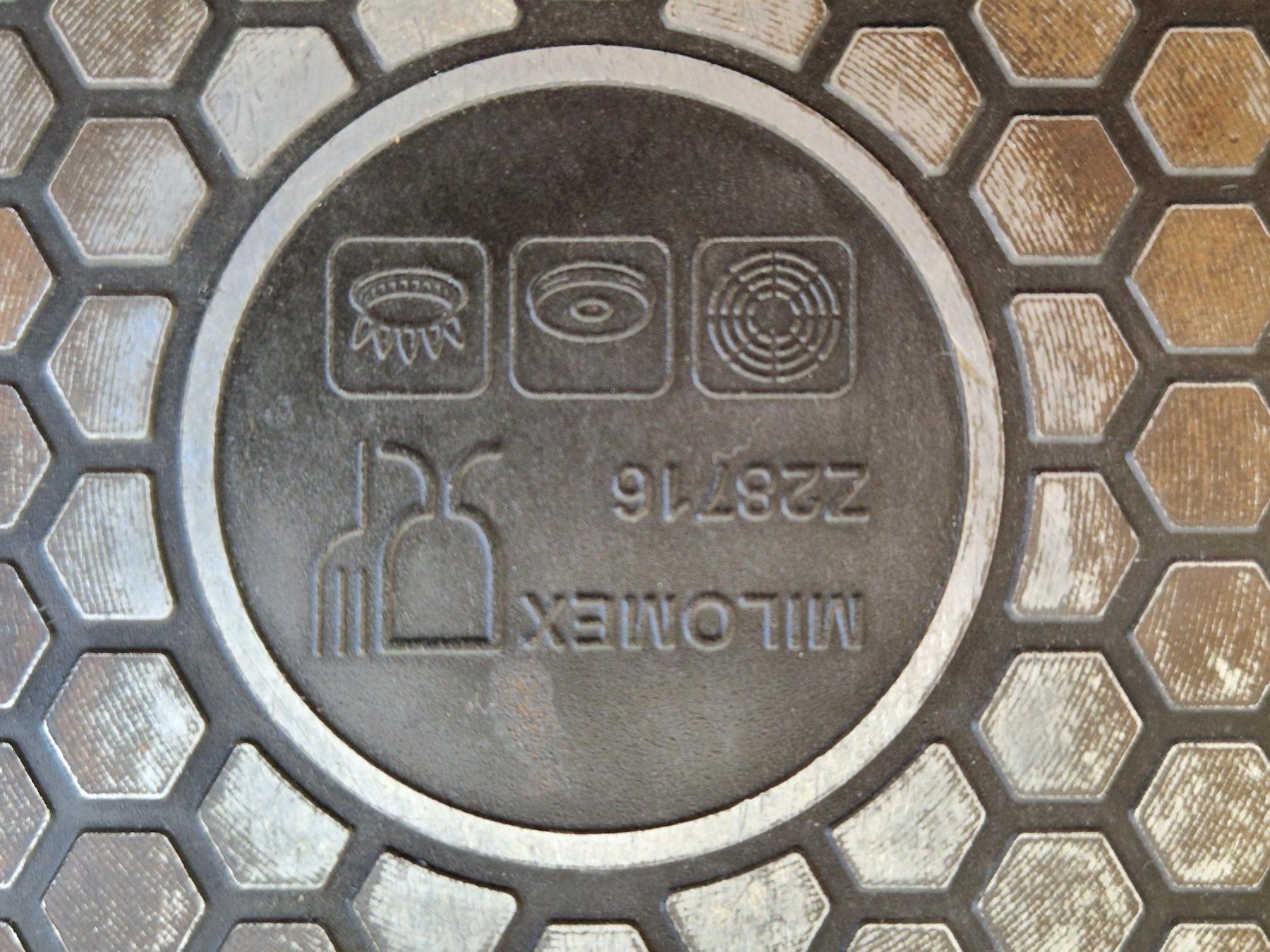 Pfannen: Pfanne 28cm gebraucht – Gebraucht aus Zürich von yro_qvz7 3