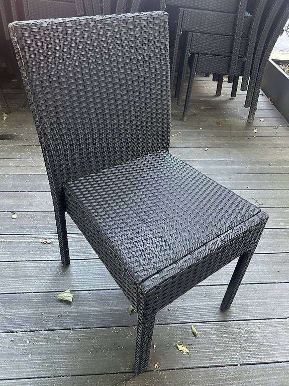 Sedie: GartenStühle Ratan 62 Stk. – Usato da Stans venduto da Benzen 1