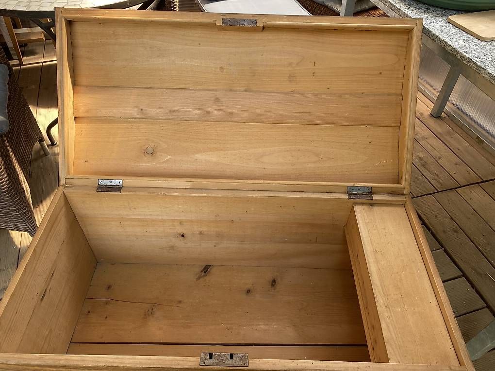 Cassapanche: Alte Holztruhe – Usato da Walperswil venduto da Afruehling 4