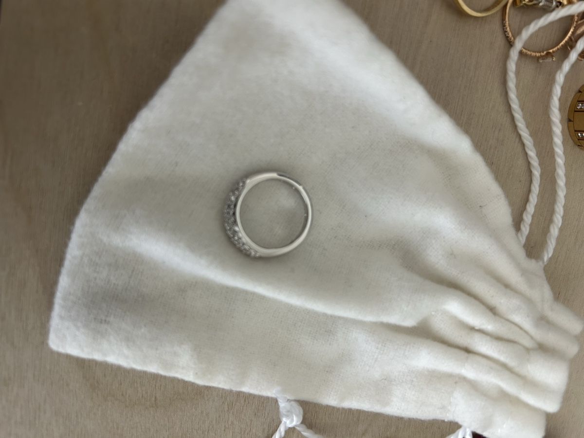 Swarovski Anelli: Swarovski Crystal Ring – Silver Tone – Nuovo (secondo la descrizione) da Epalinges venduto da kat_lyp6 1