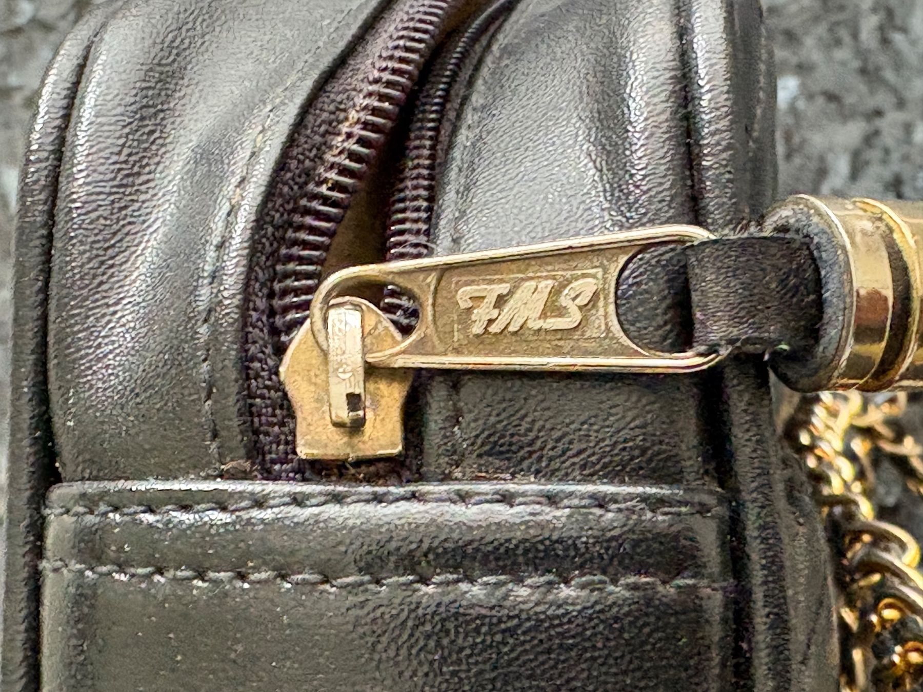 Borse da donna: Vintage Schultertasche "Camera Bag"-Stil, schwarz – Usato da Oberrieden venduto da pet_n2c2 4