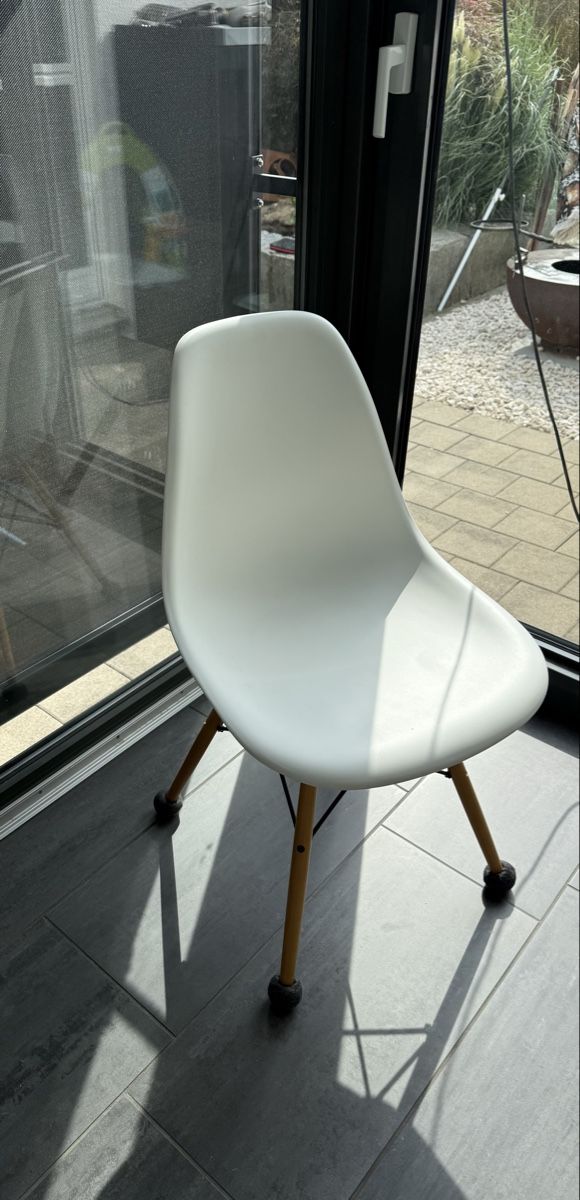 Vitra Sedie: Chaise Vitra Eames design blanche  – Usato da Kleinbösingen venduto da kal_gjd6