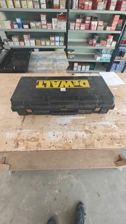 Dewallt Akku-Kartuschenpresse DCE580 18v