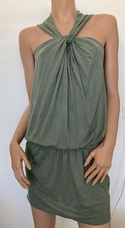 Olivegrünes Kleid von Benetton Gr. XS - 231102
