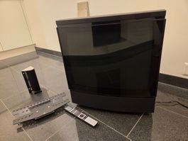 BeoVision MX4002 Röhren-TV mit Fernbedienung & Wandhalterung