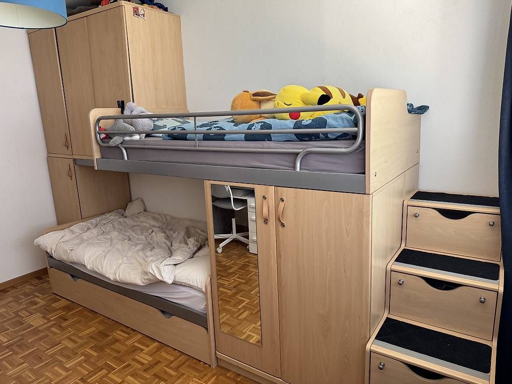 Betten: Ensemble pour chambre à coucher  – Gebraucht aus Meyrin von seb_fz9r 2