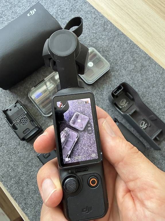 DJI Caméscopes: DJI Osmo Pocket 3 + Freewell Komplettset – D'occasion à Luzern par inf_y9fp 1
