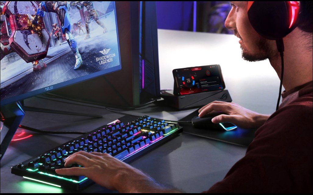 Asus Docking station: ASUS ROG PHONE Mobile Desktop Dock (ZS660KLD) – Usato da Zürich venduto da psale 4