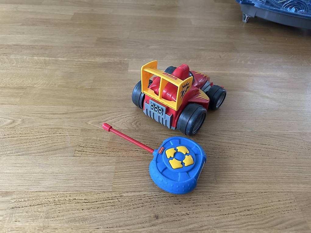 Giocattoli: Fisherprice ferngesteuertes Auto – Usato da Luzern venduto da kaktus017 1